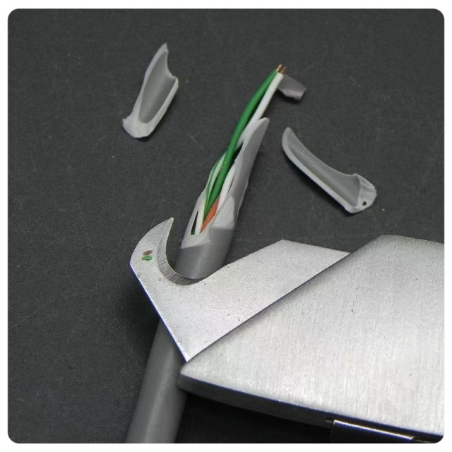 不銹鋼重型折疊刀美工刀梯形刀強制刀DIY工業級水電工刀大號地毯割刀牆紙刀刀片木工省力神器水電工具五金神器裁切刀修繕工具